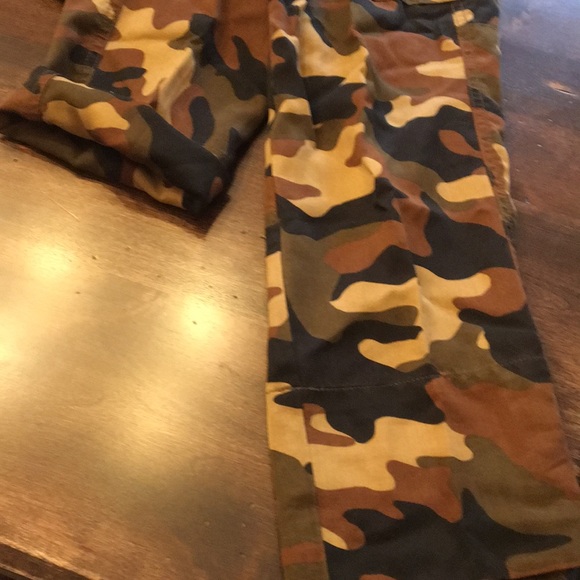 Pants - Picture 4 of 4